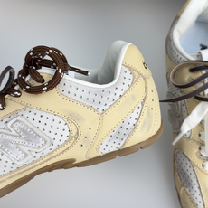 顶级版本:情侣款 缪缪MiuMiu x New Balance NB530 情侣款 休闲 运动鞋 阿甘鞋 德训鞋 原版购 顶级版本:情侣款 缪缪MiuMiu x New Balance NB530 情侣款 休闲 运动鞋 阿甘鞋 德训鞋 原版购