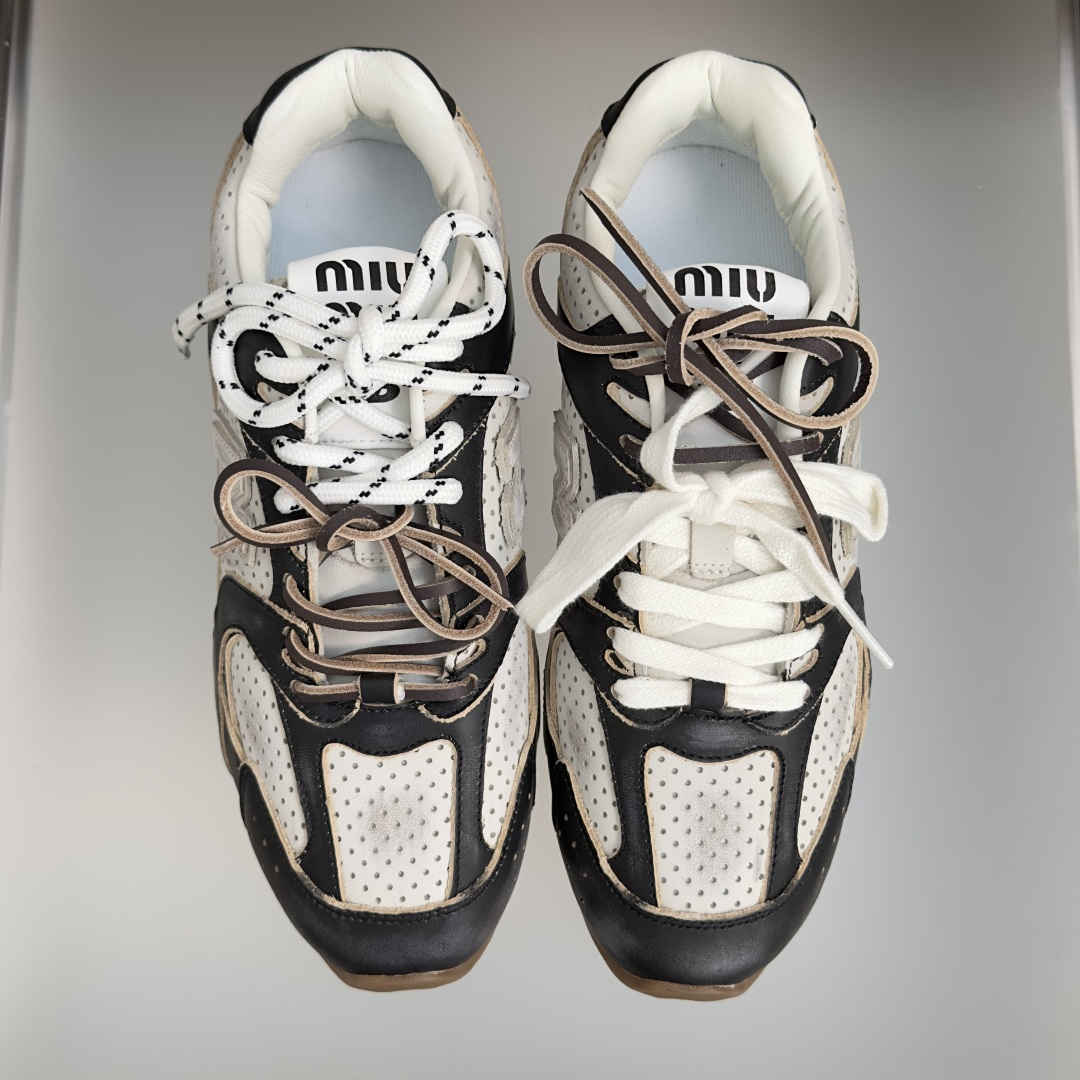 顶级版本:情侣款 缪缪MiuMiu x New Balance NB530 情侣款 休闲 运动鞋 阿甘鞋 德训鞋 原版购 顶级版本:情侣款 缪缪MiuMiu x New Balance NB530 情侣款 休闲 运动鞋 阿甘鞋 德训鞋 原版购
