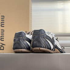 顶级版本:情侣款 缪缪MiuMiu x New Balance NB530 情侣款 休闲 运动鞋 阿甘鞋 德训鞋 原版购 顶级版本:情侣款 缪缪MiuMiu x New Balance NB530 情侣款 休闲 运动鞋 阿甘鞋 德训鞋 原版购