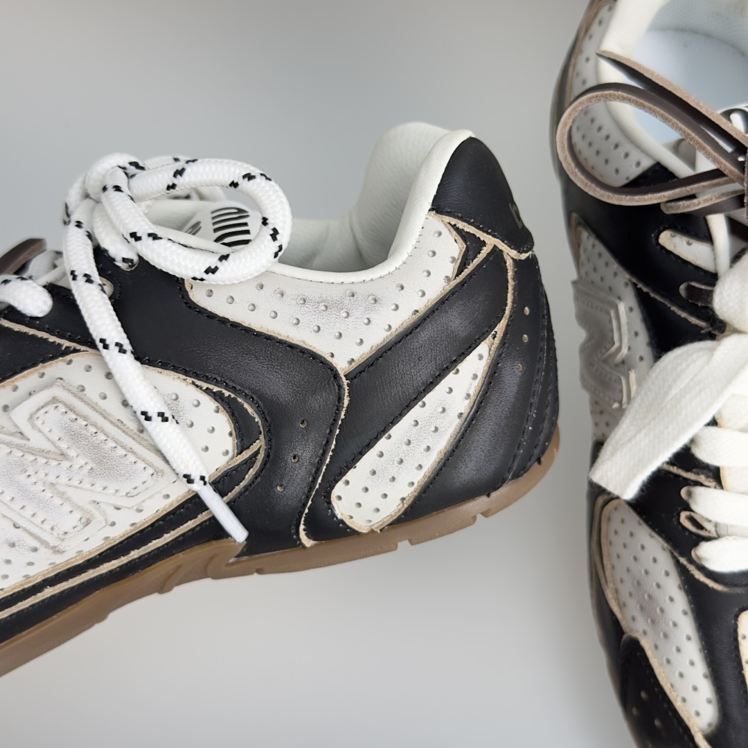 顶级版本:情侣款 缪缪MiuMiu x New Balance NB530 情侣款 休闲 运动鞋 阿甘鞋 德训鞋 原版购 顶级版本:情侣款 缪缪MiuMiu x New Balance NB530 情侣款 休闲 运动鞋 阿甘鞋 德训鞋 原版购