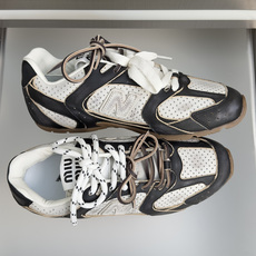 顶级版本:情侣款 缪缪MiuMiu x New Balance NB530 情侣款 休闲 运动鞋 阿甘鞋 德训鞋 原版购 顶级版本:情侣款 缪缪MiuMiu x New Balance NB530 情侣款 休闲 运动鞋 阿甘鞋 德训鞋 原版购