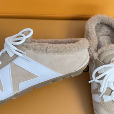 顶级版本:女款 LV路易威登 L家 驴牌 最新Sneakerina系列 玛丽珍 芭蕾运动鞋 德训鞋 休闲 平底鞋 本款 顶级版本:女款 LV路易威登 L家 驴牌 最新Sneakerina系列 玛丽珍 芭蕾运动鞋 德训鞋 休闲 平底鞋 本款
