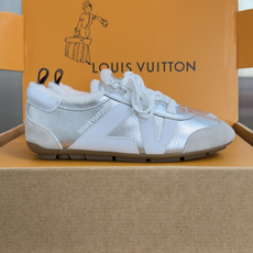 顶级版本:女款 LV路易威登 L家 驴牌 最新Sneakerina系列 玛丽珍 芭蕾运动鞋 德训鞋 休闲 平底鞋 本款 顶级版本:女款 LV路易威登 L家 驴牌 最新Sneakerina系列 玛丽珍 芭蕾运动鞋 德训鞋 休闲 平底鞋 本款