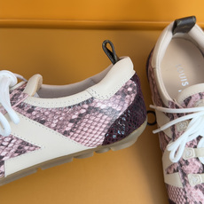 顶级版本:女款 LV路易威登 L家 驴牌 最新Sneakerina系列 玛丽珍 芭蕾运动鞋 德训鞋 休闲 平底鞋 本款 顶级版本:女款 LV路易威登 L家 驴牌 最新Sneakerina系列 玛丽珍 芭蕾运动鞋 德训鞋 休闲 平底鞋 本款