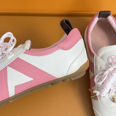 顶级版本:女款 LV路易威登 L家 驴牌 最新Sneakerina系列 玛丽珍 芭蕾运动鞋 德训鞋 休闲 平底鞋 本款 顶级版本:女款 LV路易威登 L家 驴牌 最新Sneakerina系列 玛丽珍 芭蕾运动鞋 德训鞋 休闲 平底鞋 本款