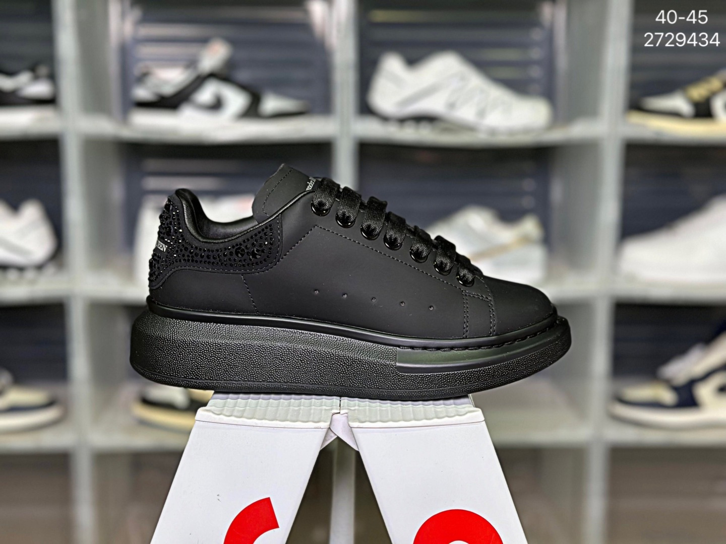 Alexander McQueen – 2729434