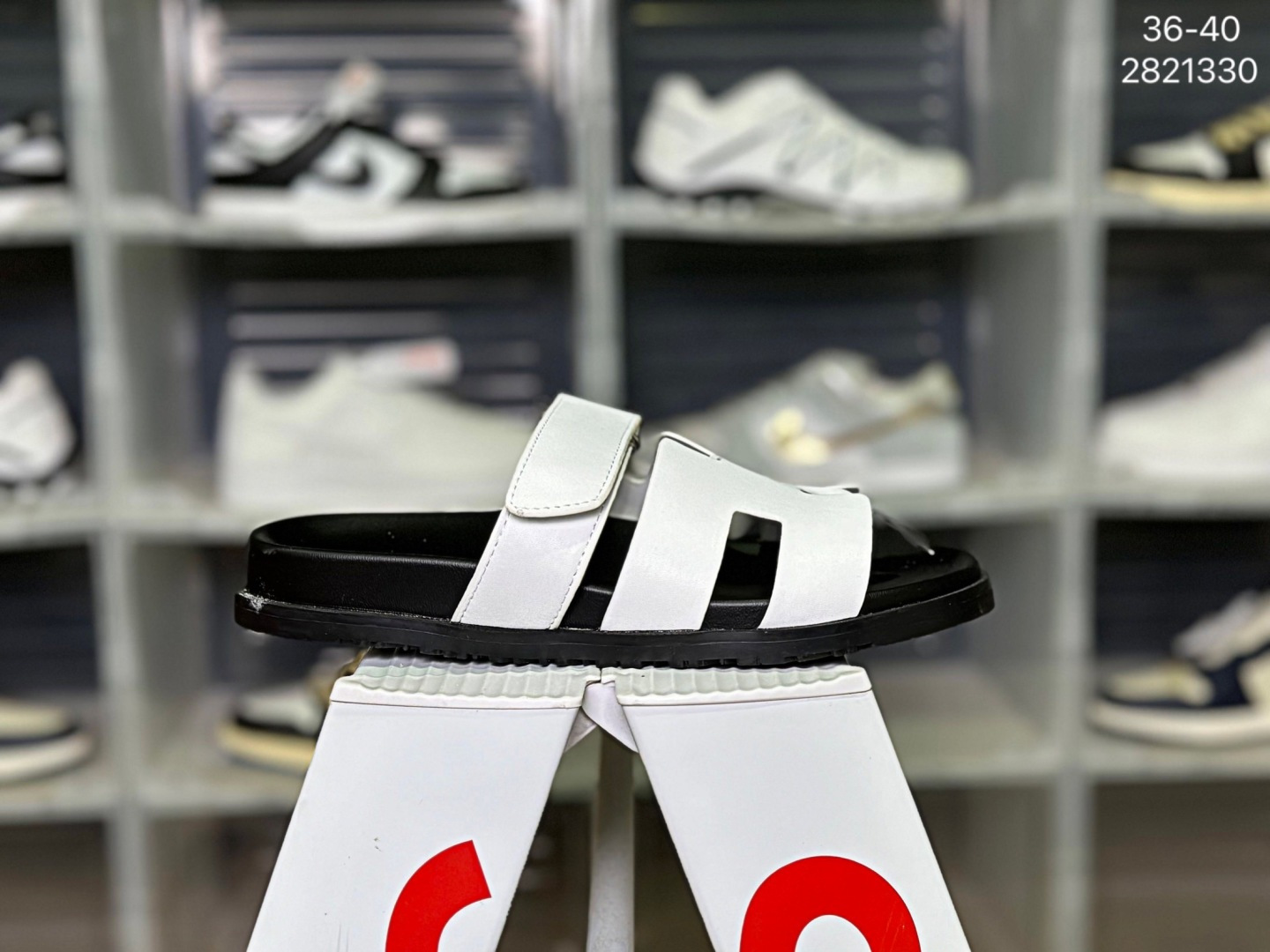 Hermes Chris Claquettes – SNEAKERFEMMEADDICT, photo 2