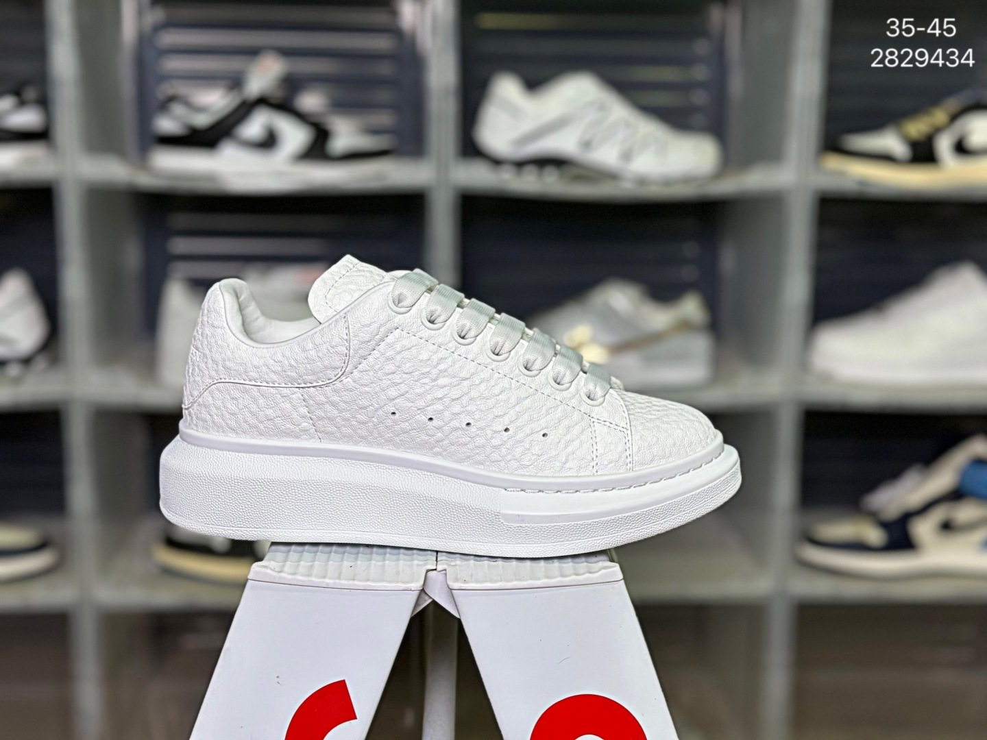 Alexander McQueen – 2829434, photo 2
