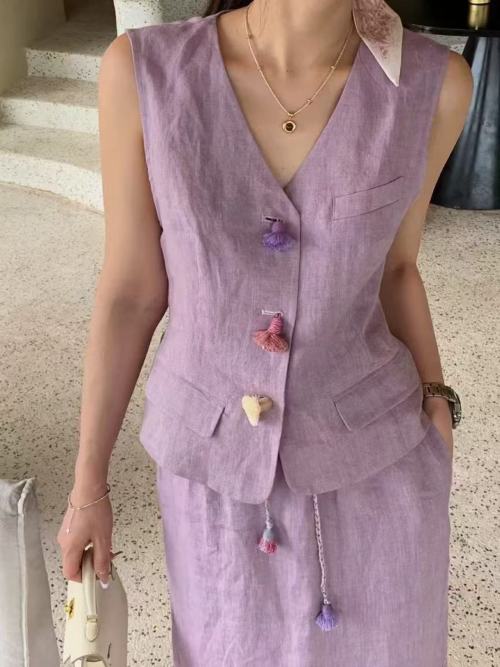 Elegant Linen Vest and Skirt Set - Lightweight, Breathable, and Stylish 1 Elegant Linen Vest and Skirt Set - Lightweight, Breathable, and Stylish