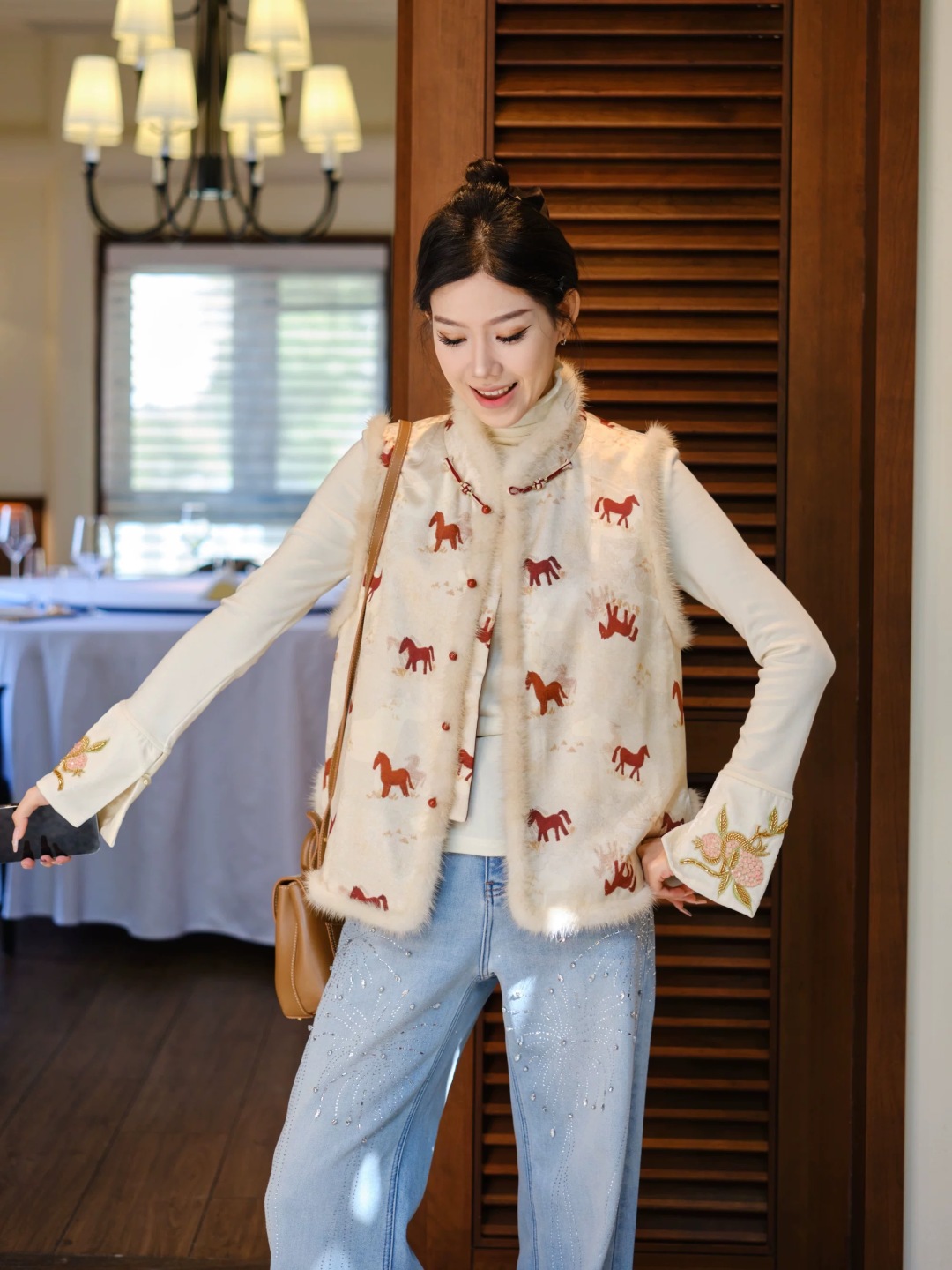 Reversible Silk Jacquard Mink Fur Vest, Sleeveless Quilted Cotton Jacket