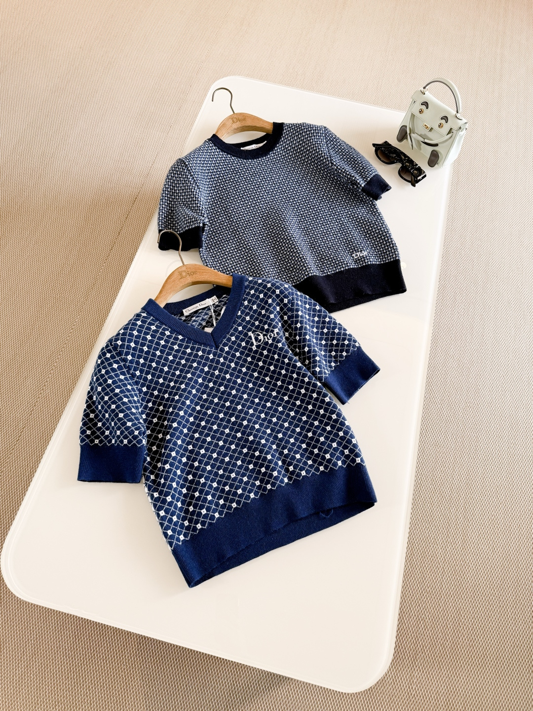 _do09smbOznt_eGLSqg1YdphZNfHywMgMTcqTazg