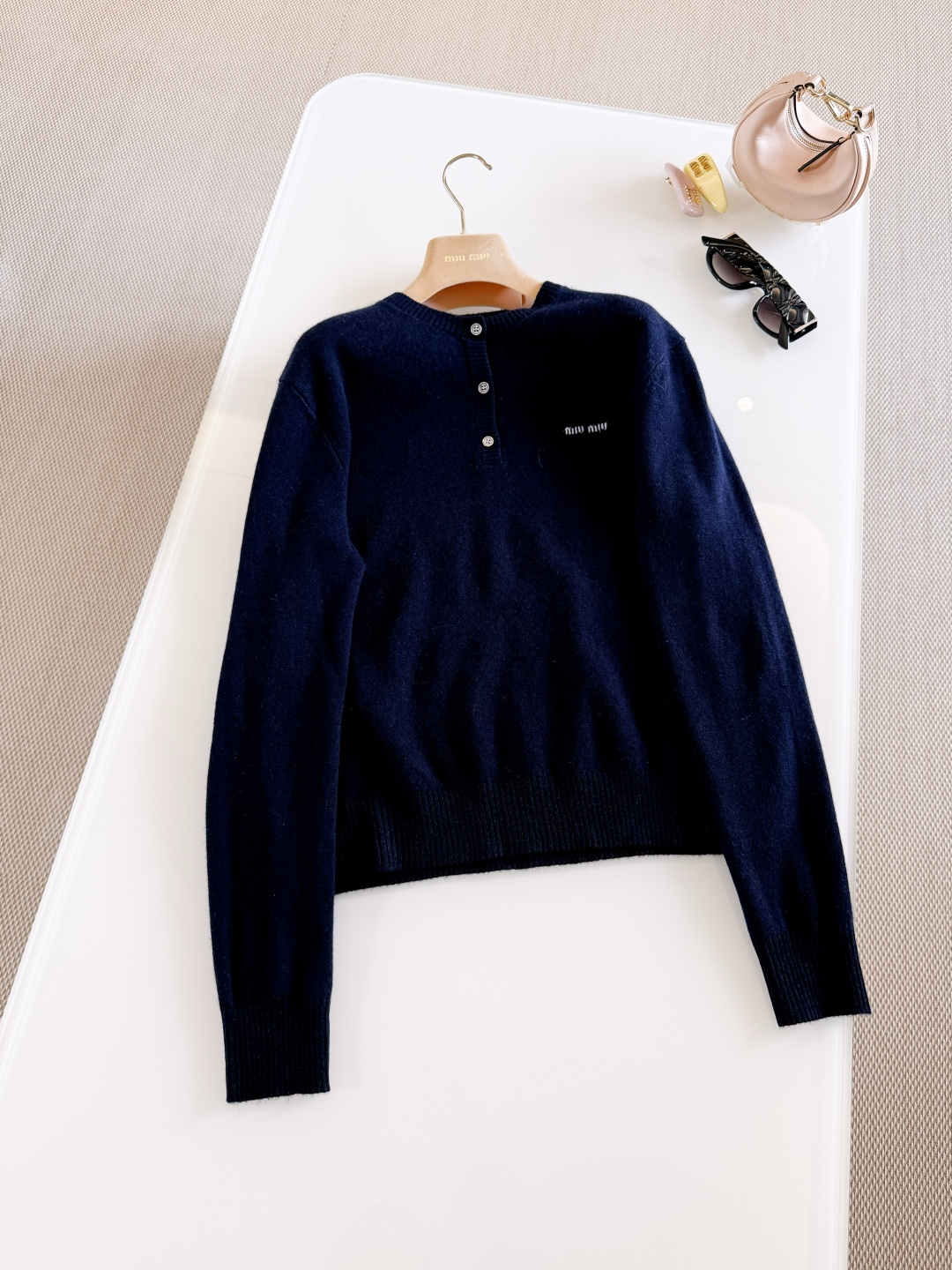 _db59sY6aJOuI4ANhHjwo1ajw09MX1HmRkidFOVg