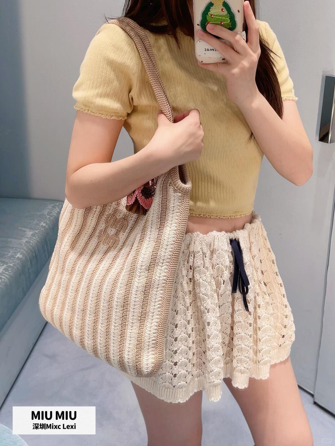 NO:802395,Can be worn alone,19860909可单穿,,,Women's clothing