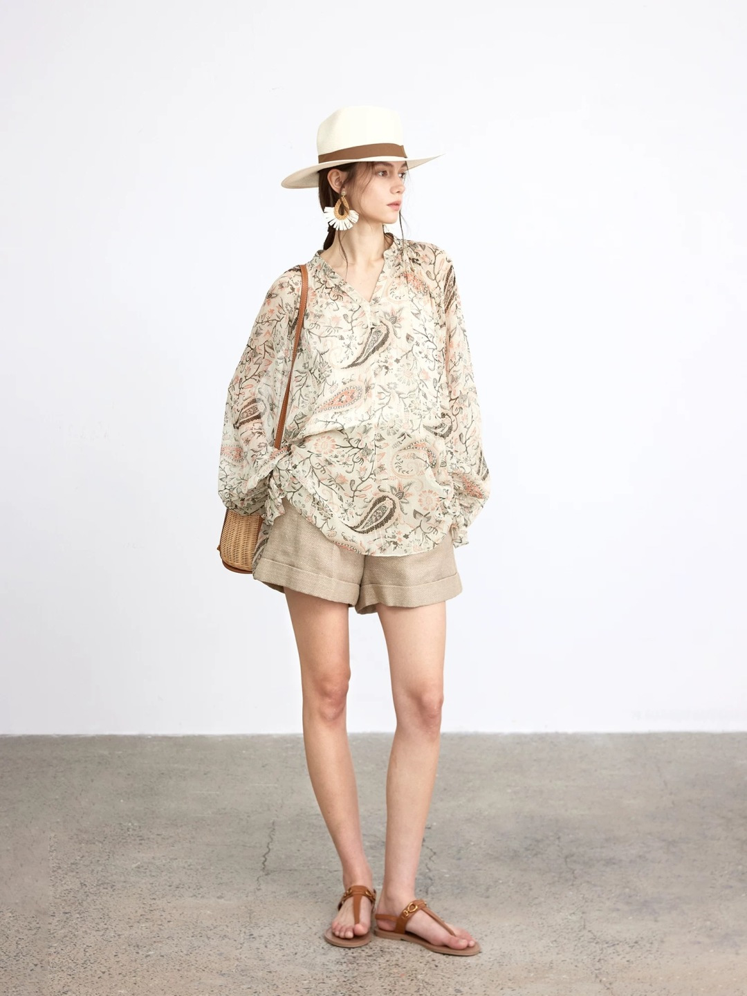 NO:807758,Shirt/matched with skirt, shorts, skirts, shorts, shirts,19860909衬衫/ 搭配半裙 短裤,,skirts,shorts,shirts,,Women's clothing