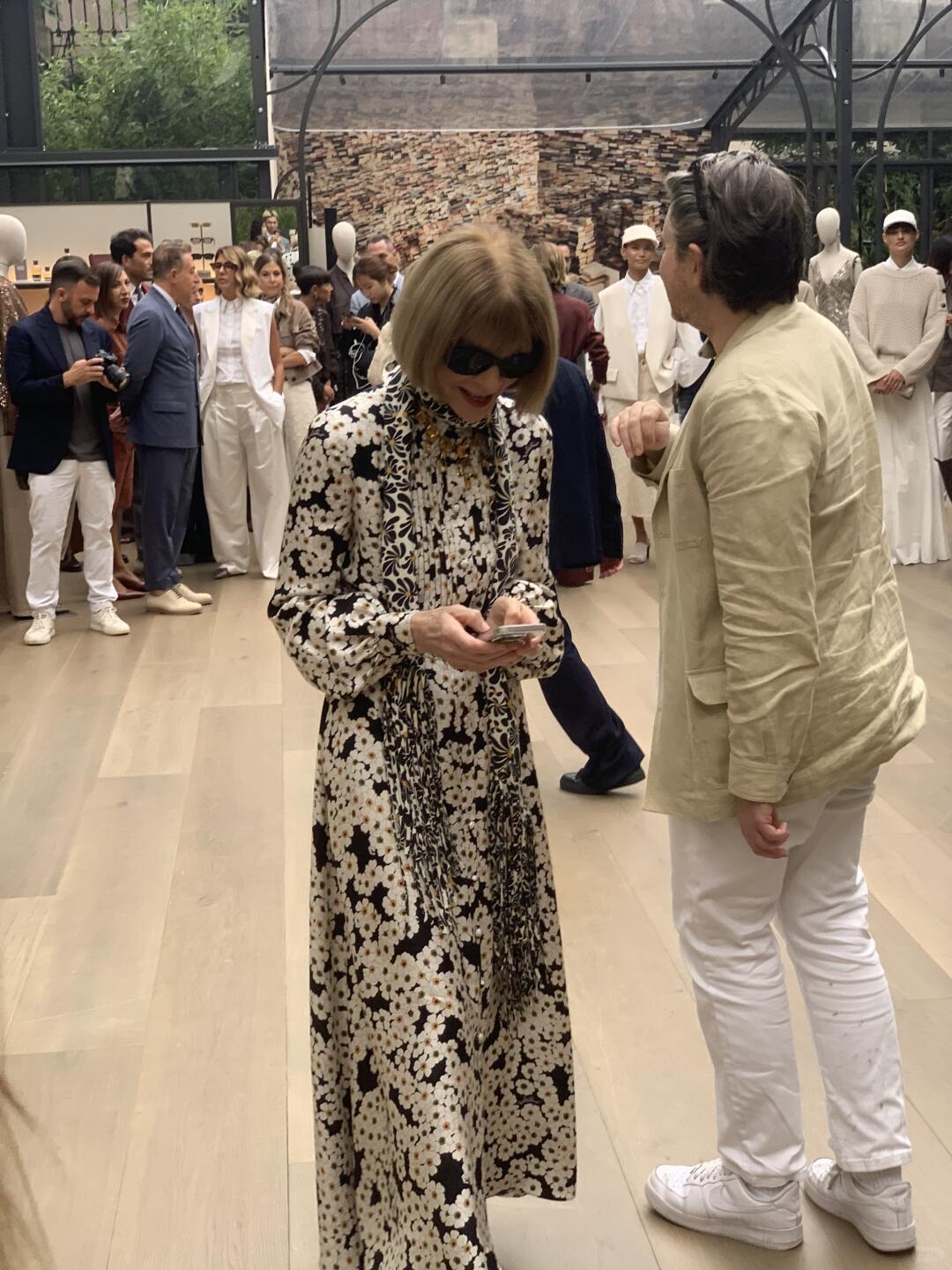 NO:835024,Anna Wintour,,19860909Anna Wintour,,,Women's clothing