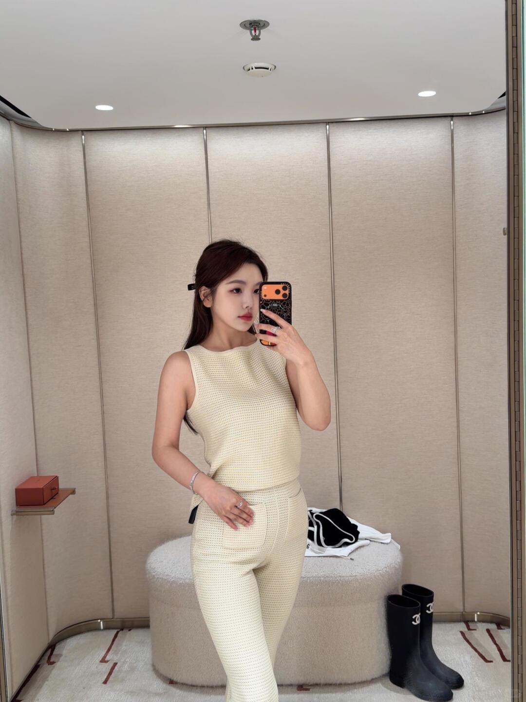 NO:863450,Pair it with the look,,19860909搭配look,,,Women's clothing