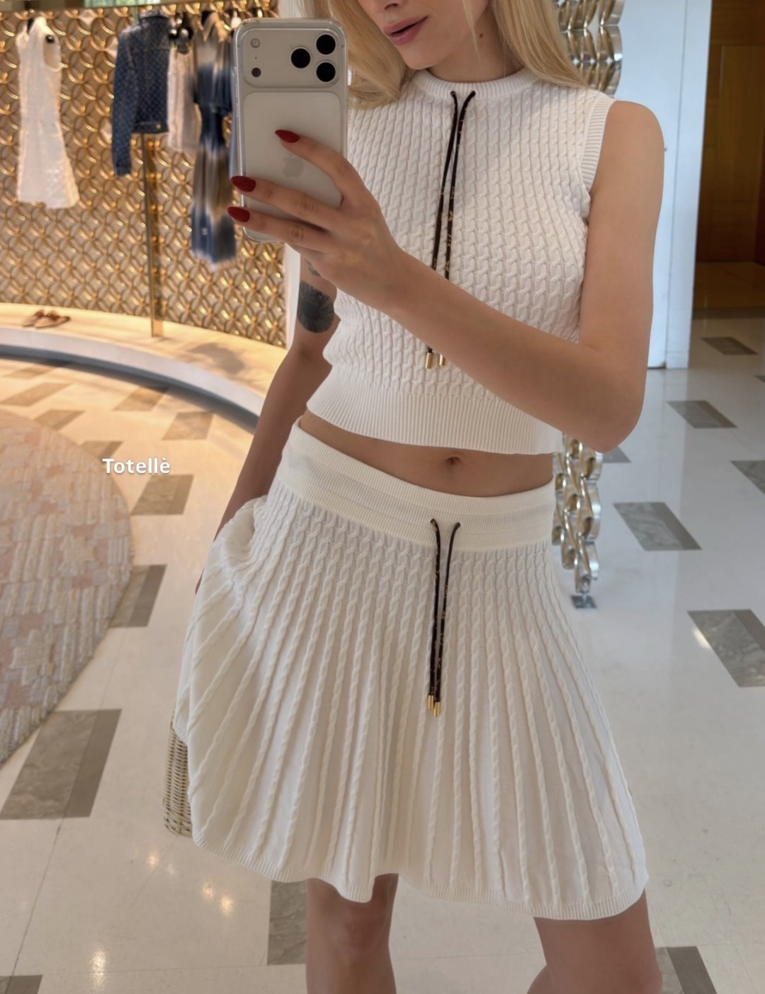 NO:868603,Pair with look,,19860909搭配 look,,,Women's clothing