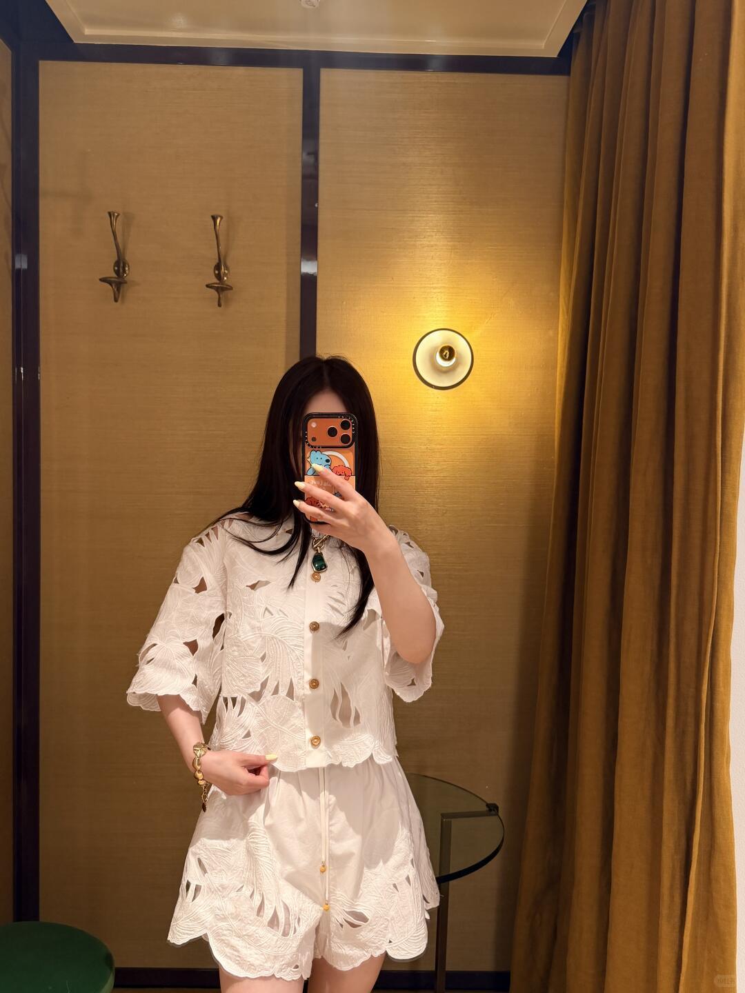 NO:909185,look,,19860909look,,,Women's clothing