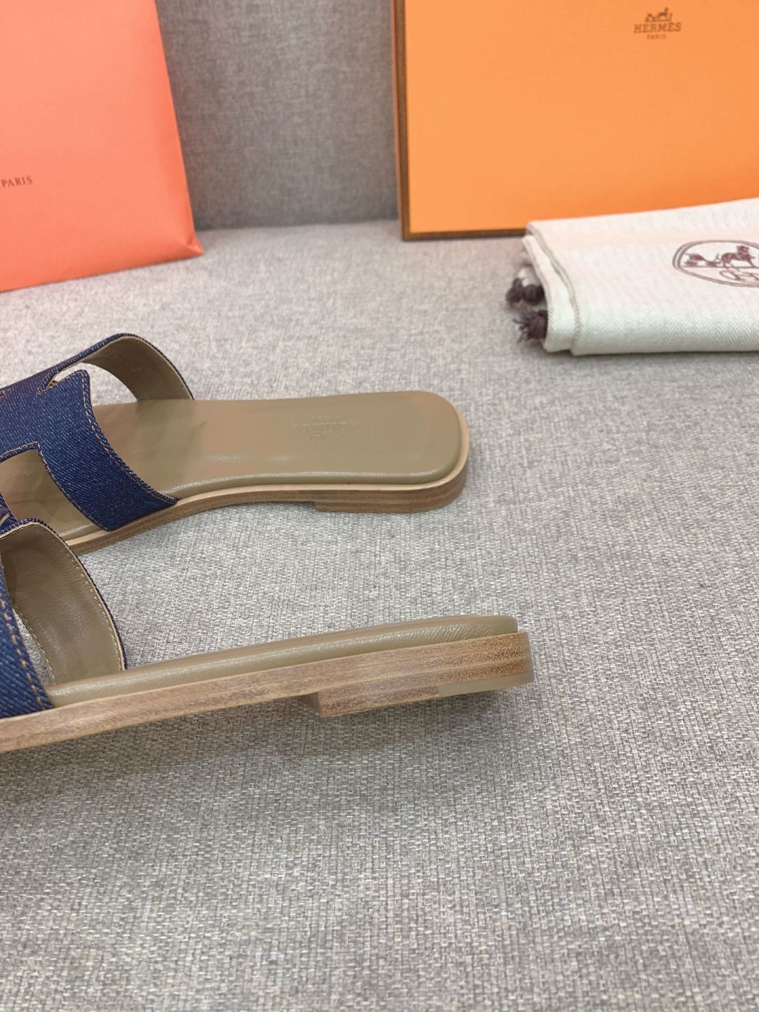 Unknown 特价 断码 不退换 36