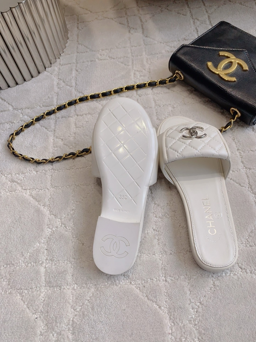 Chanel 特价 断码 不退换 38