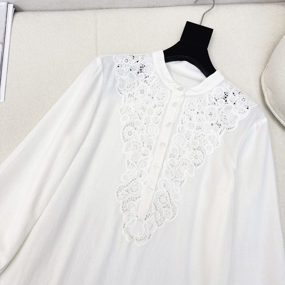 重工款 VLTN 26Ss————早秋最新款2重工满身刺绣白色连衣裙 🤍超美的一款 度假灰常适合 高级感