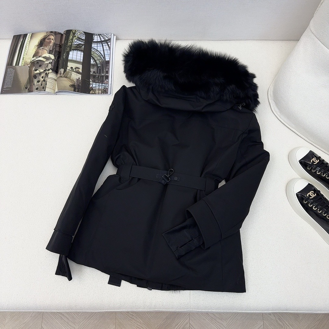 原单品质 MC 25Ss———秋冬最新款经典Celac短款收腰羽绒滑雪服 🖤定制超级无敌 进口芬兰狐狸大