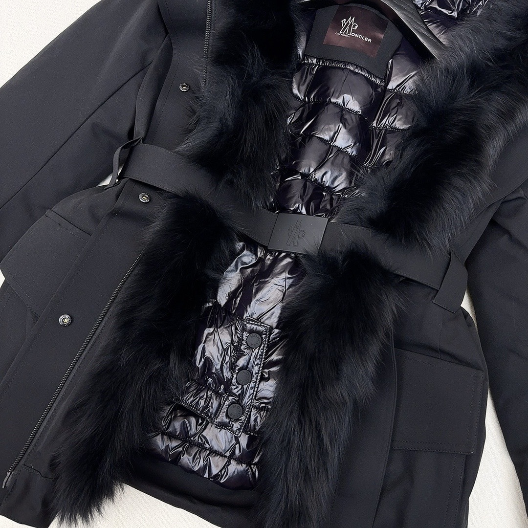 原单品质 MC 25Ss———秋冬最新款经典Celac短款收腰羽绒滑雪服 🖤定制超级无敌 进口芬兰狐狸大