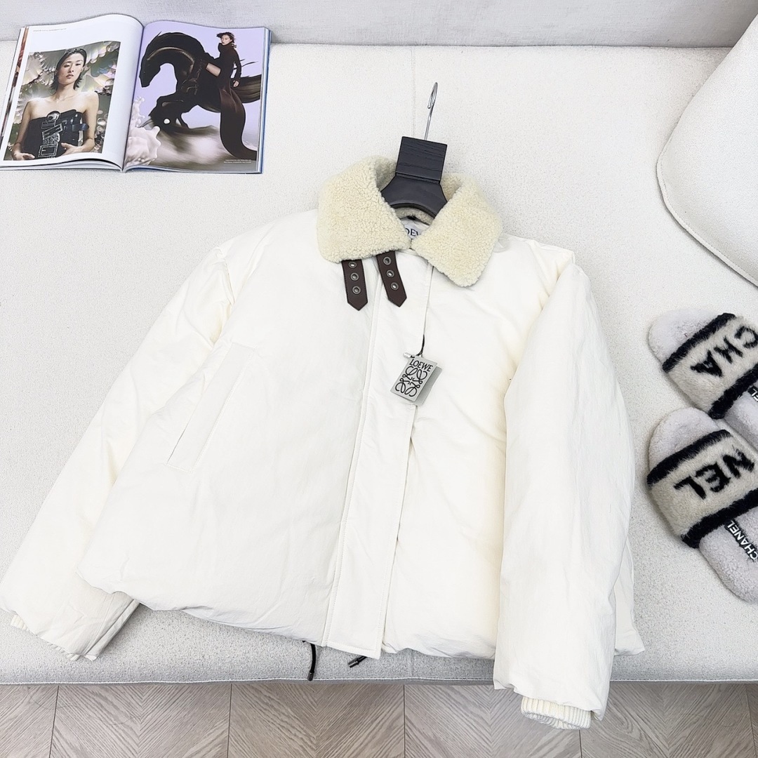 爆款推荐 原单品质 loe 25Ss———秋冬新款拼羊羔毛领面包羽绒服外套💛 超可爱宽松气球廓形 版型绝