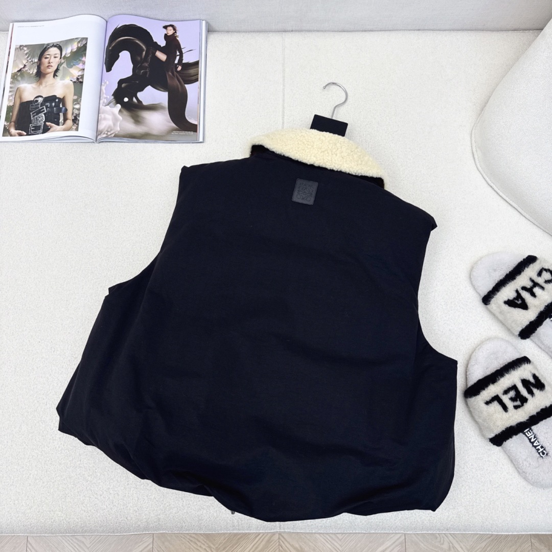 爆款推荐 原单品质 loe 25Ss———秋冬新款拼羊羔毛领面包羽绒服马甲💛 超可爱宽松气球廓形 版型绝