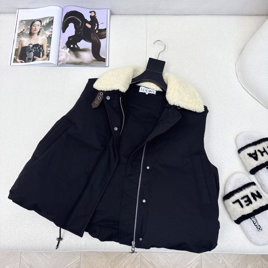爆款推荐 原单品质 loe 25Ss———秋冬新款拼羊羔毛领面包羽绒服马甲💛 超可爱宽松气球廓形 版型绝