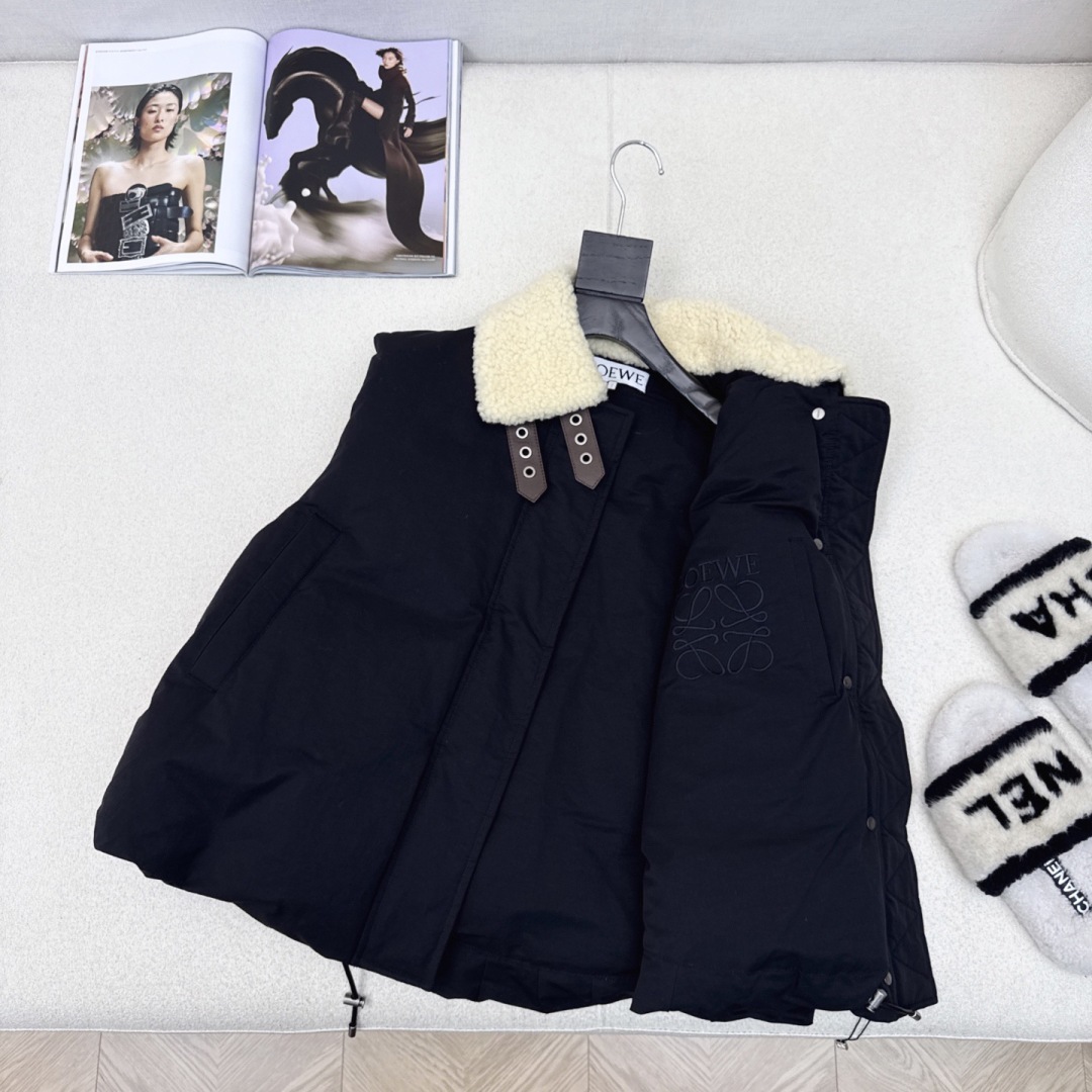 爆款推荐 原单品质 loe 25Ss———秋冬新款拼羊羔毛领面包羽绒服马甲💛 超可爱宽松气球廓形 版型绝