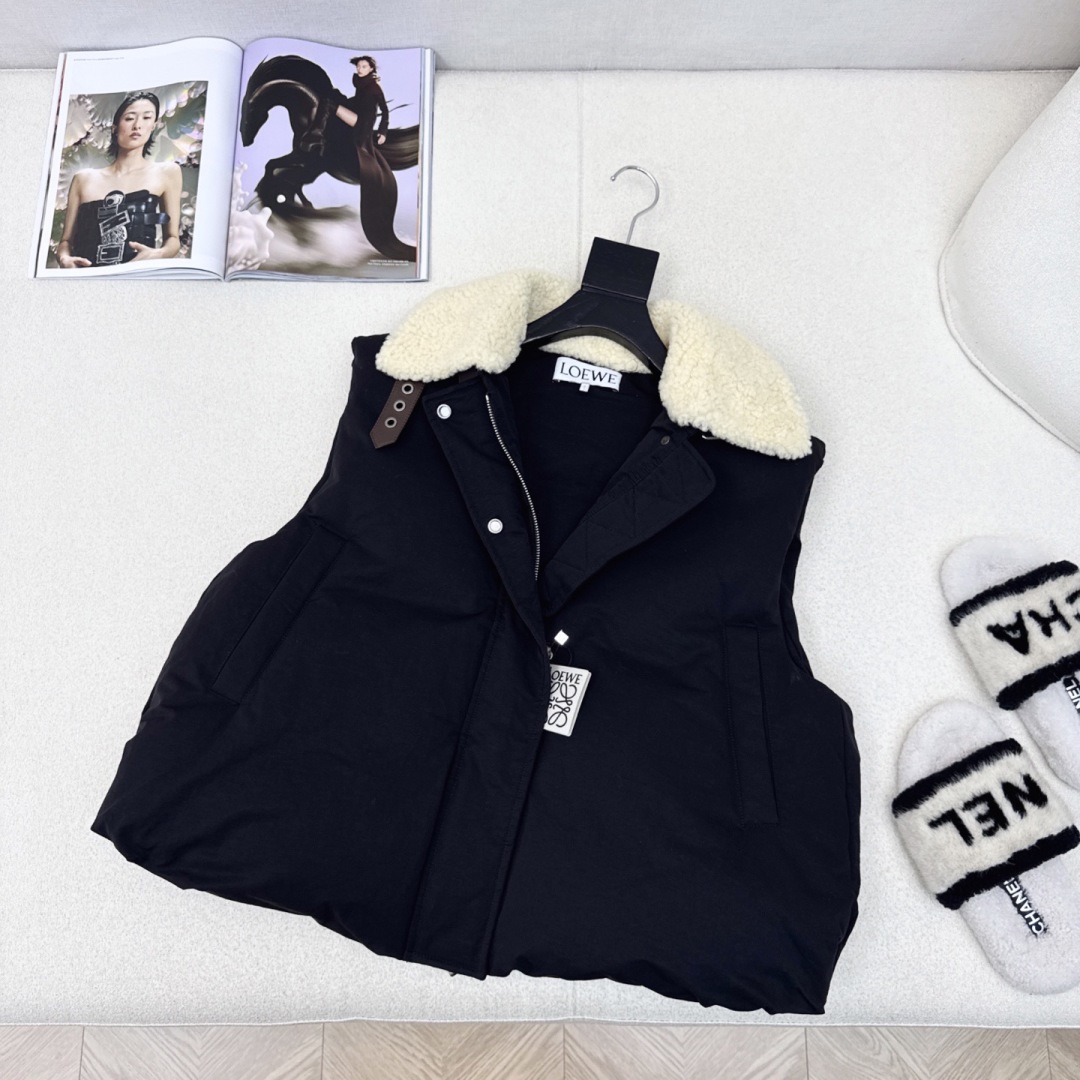 爆款推荐 原单品质 loe 25Ss———秋冬新款拼羊羔毛领面包羽绒服马甲💛 超可爱宽松气球廓形 版型绝