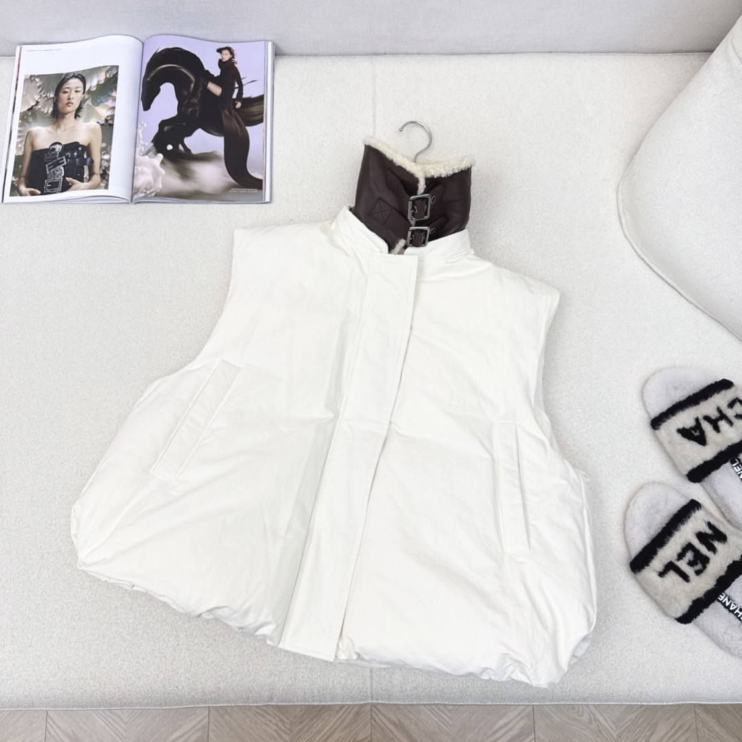 爆款推荐 原单品质 loe 25Ss———秋冬新款拼羊羔毛领面包羽绒服马甲💛 超可爱宽松气球廓形 版型绝