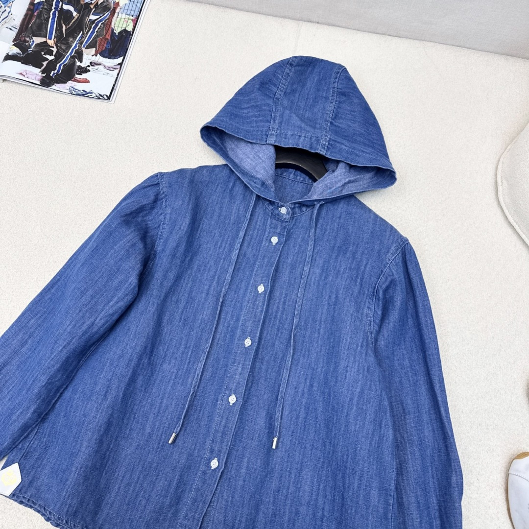 独家首发 lp🆕 24Ss———早秋最新款连帽牛仔衫 💙气质随性优雅 宽松剪裁版型不挑人 可甜可盐上身潇