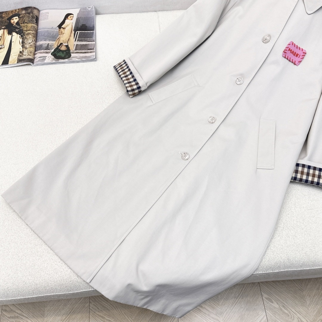 Mar～Ni 25Ss————秋冬最新款氛围感满满的中长款风衣外套 🤍这个秋冬必入款 一秒上身Get时髦