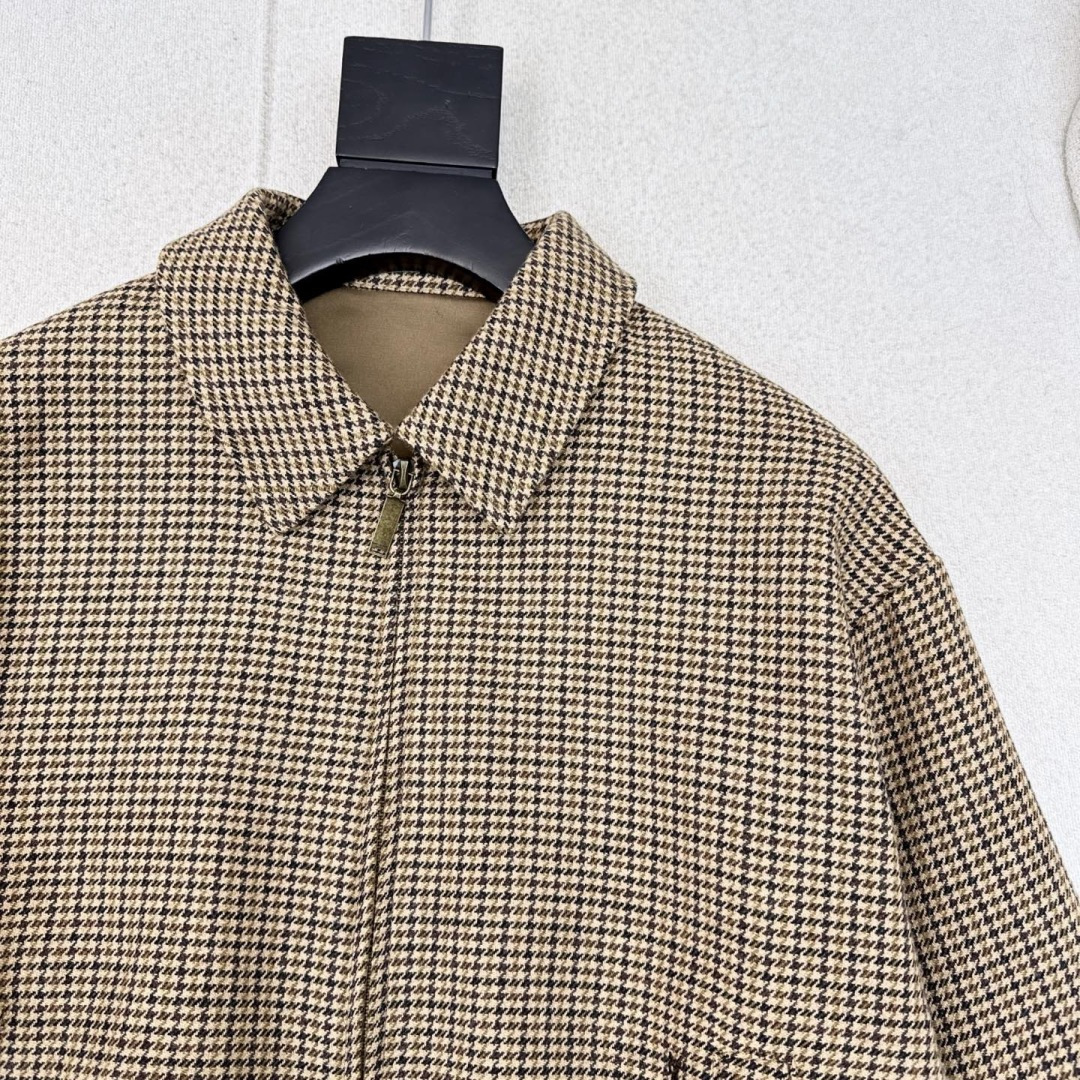 Slp🆕 25Ss————秋冬最新款复古千鸟格夹克外套🤎帅气男友风穿搭～～ 经典棒球服小短款夹克版型 百