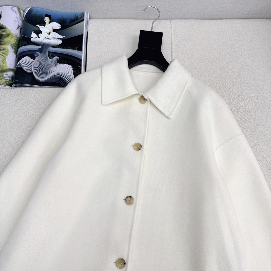 高奢老钱风穿搭 lp🆕 25Ss————秋冬最新款气质翻领单排扣手工羊绒长款大衣外套🖤两侧开叉设计优雅随