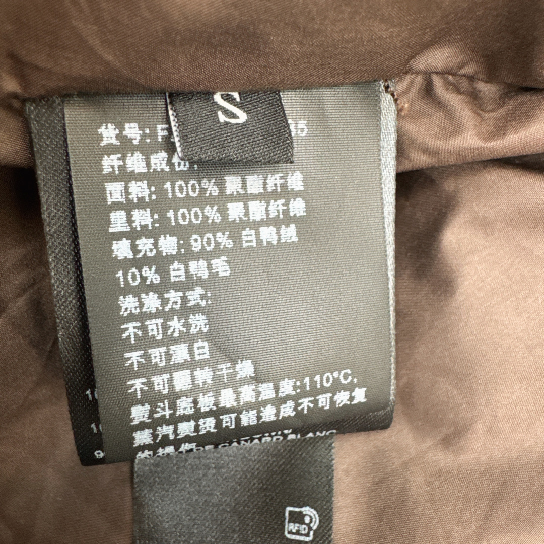 独家款～ lp🆕 25Ss————秋冬最新款抽绳束腰羽绒马甲外套🤎立领H版型自由调节设计 收腰版型上身休