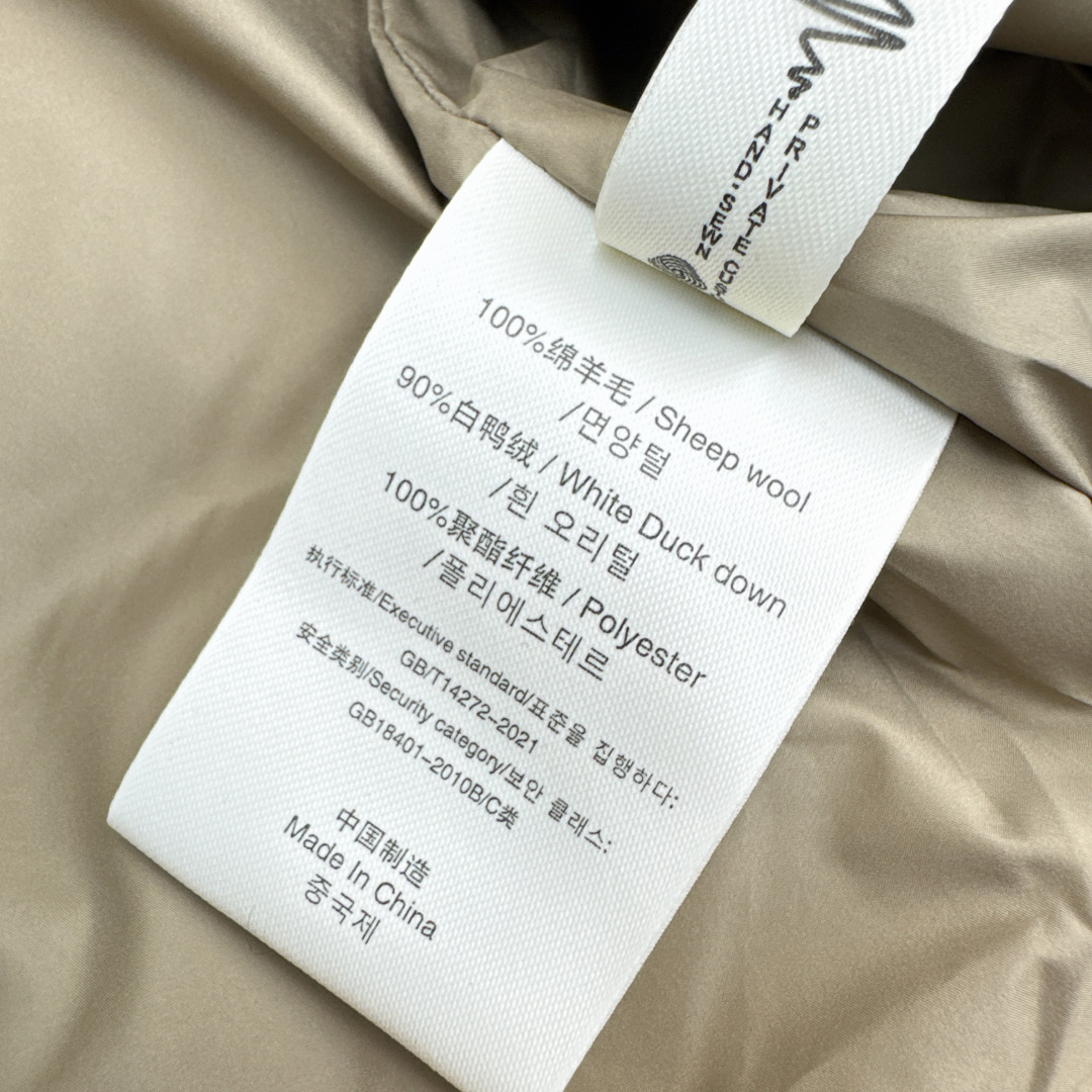 独家款～～lp🆕 25Ss———秋冬最新款羊毛拼接羽绒服🖤 国标进口90白鸭绒填充 轻盈舒适自带发热保暖