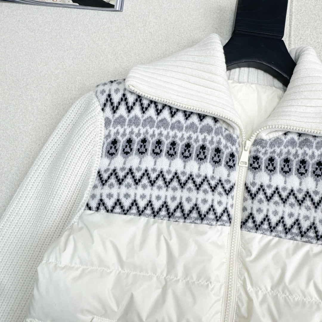 独家款～～lp🆕 25Ss———秋冬最新款羊毛拼接羽绒服🖤 国标进口90白鸭绒填充 轻盈舒适自带发热保暖