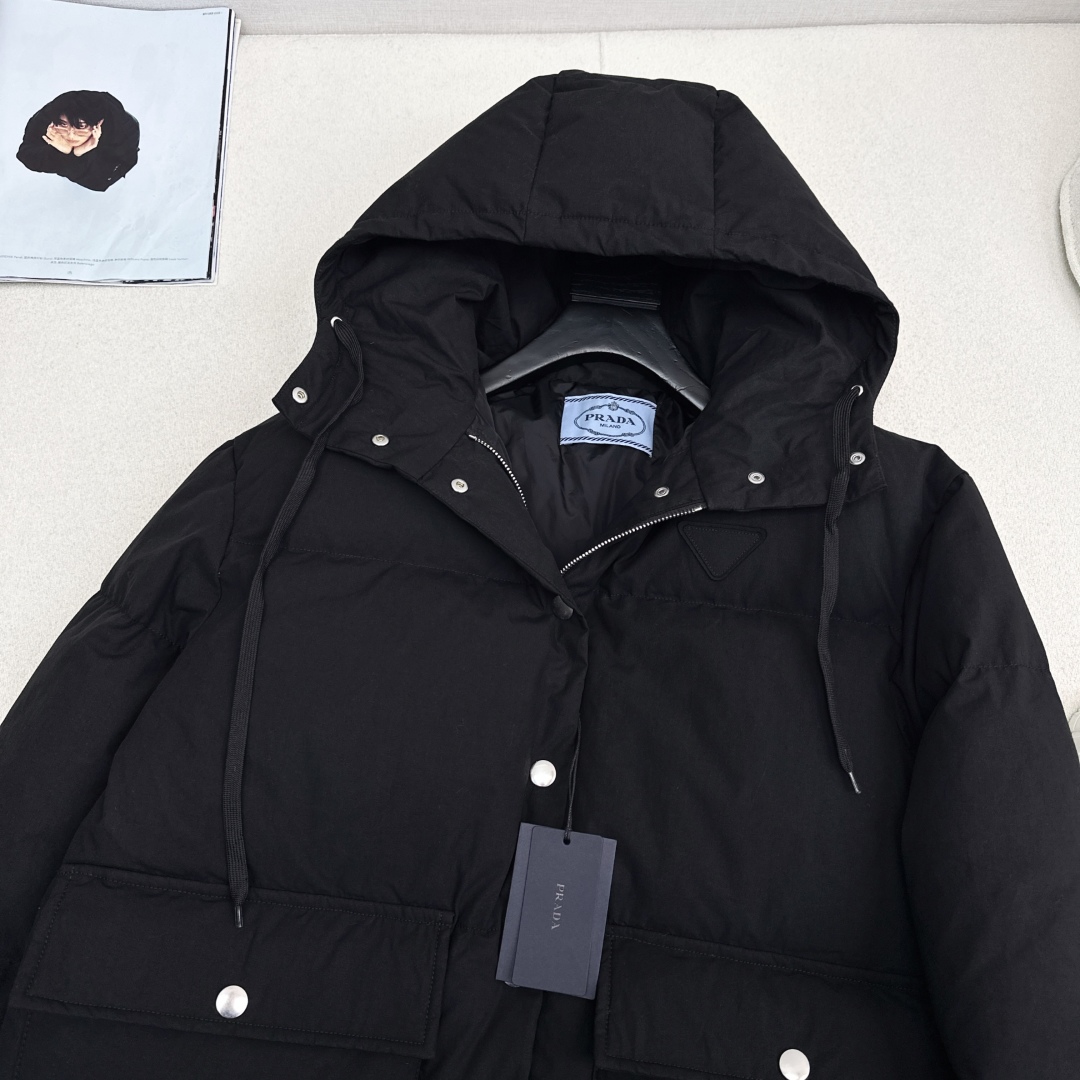 PD 25Ss———秋冬最新款中长款连帽面包羽绒服外套🤍经典宽松廓形版型不挑人 帅气减龄时髦百搭上身显瘦