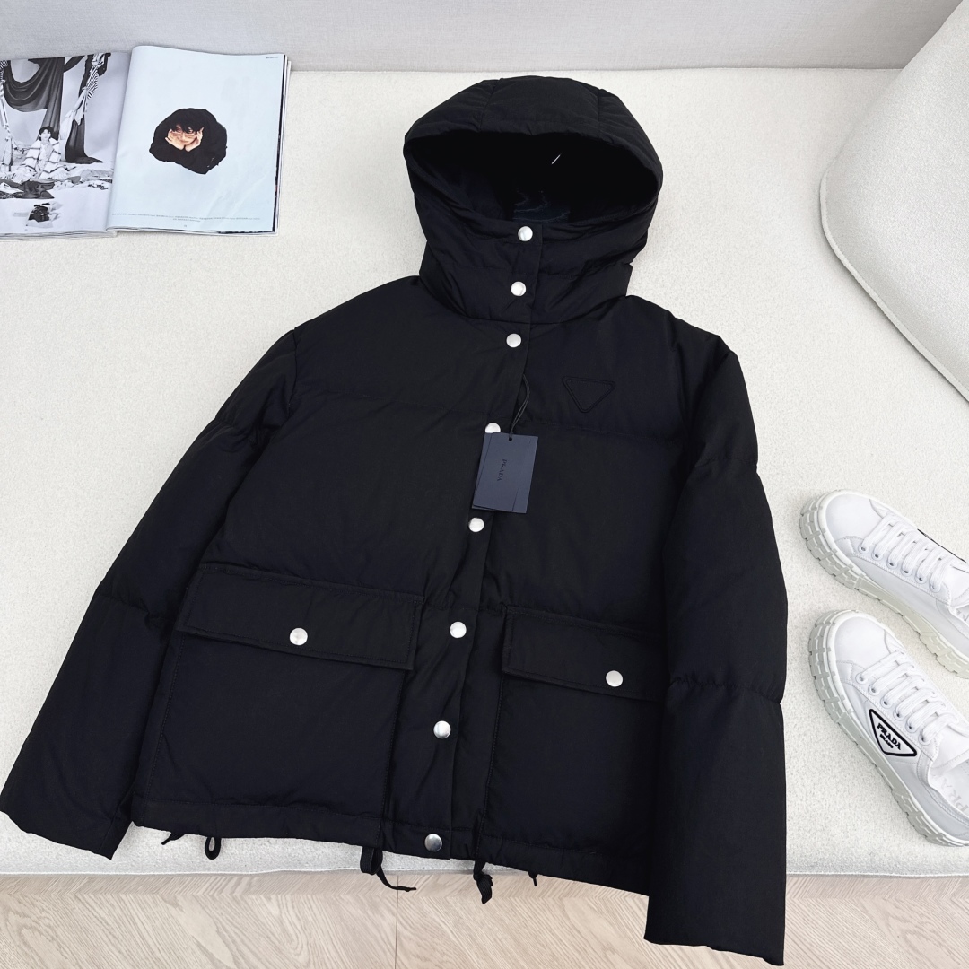 PD 25Ss———秋冬最新款中长款连帽面包羽绒服外套🤍经典宽松廓形版型不挑人 帅气减龄时髦百搭上身显瘦