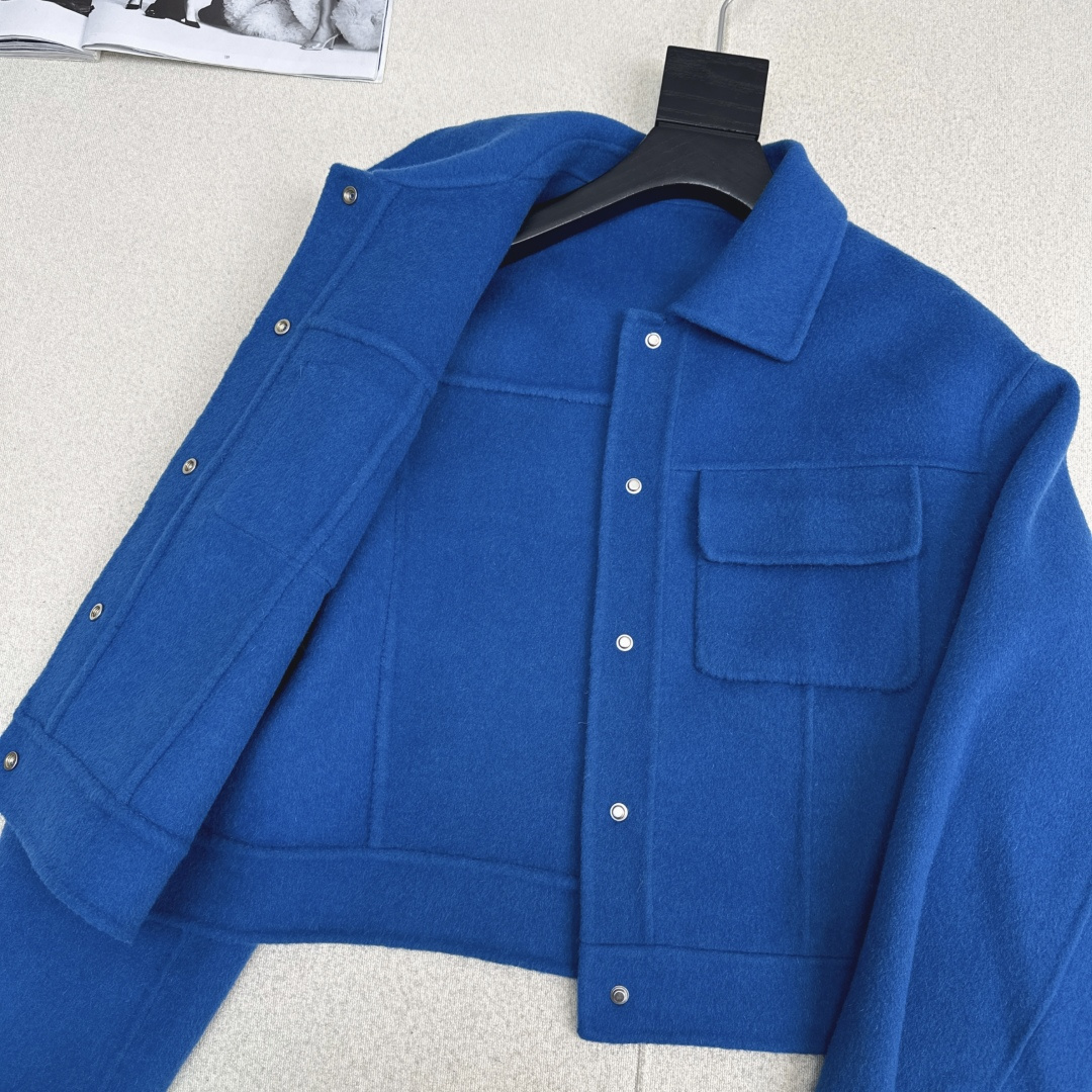 独家款～ Her 25Ss————秋冬最新款夹克版型羊绒短外套🩵纯手工制作～ 经典H收摆小短款版型优雅帅