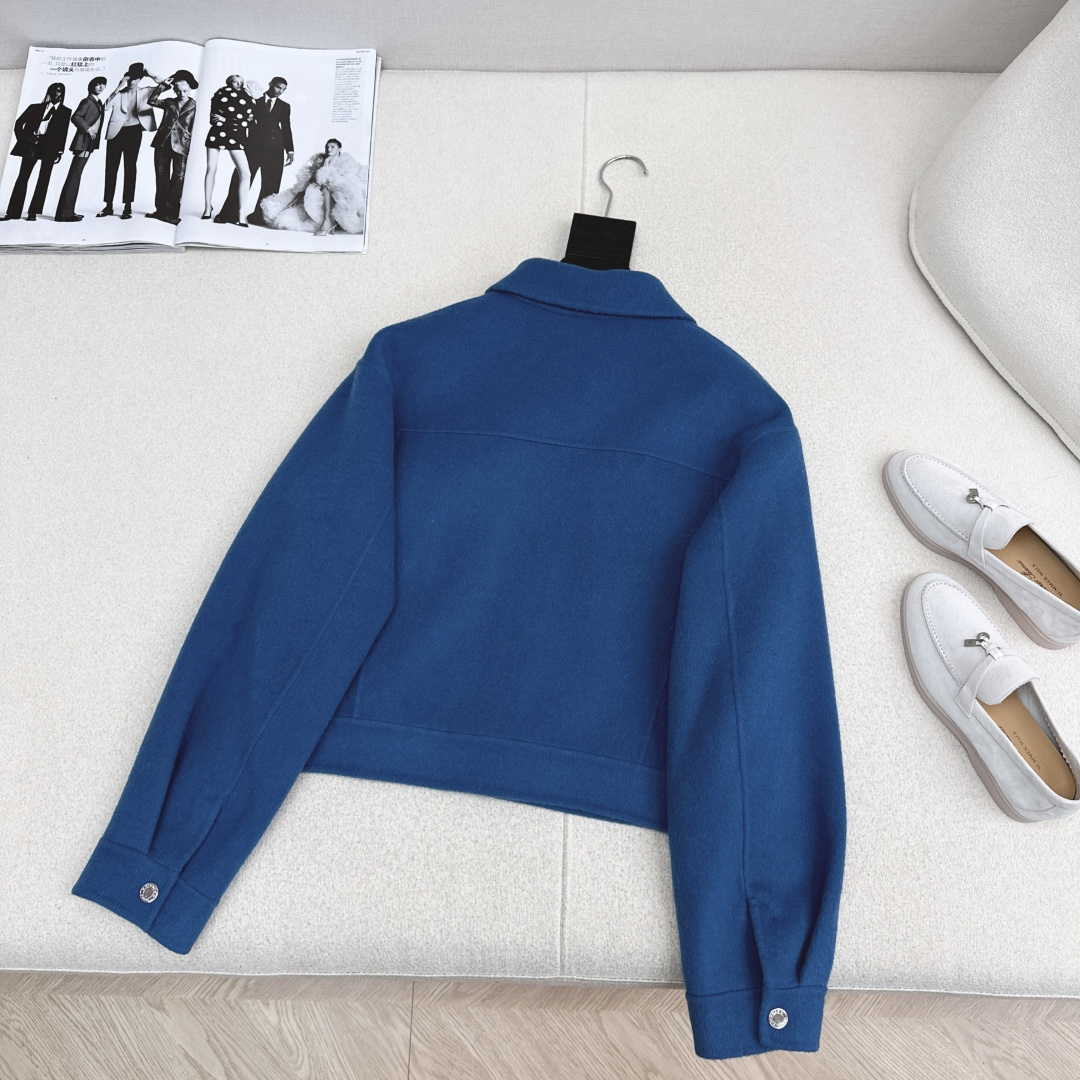 独家款～ Her 25Ss————秋冬最新款夹克版型羊绒短外套🩵纯手工制作～ 经典H收摆小短款版型优雅帅