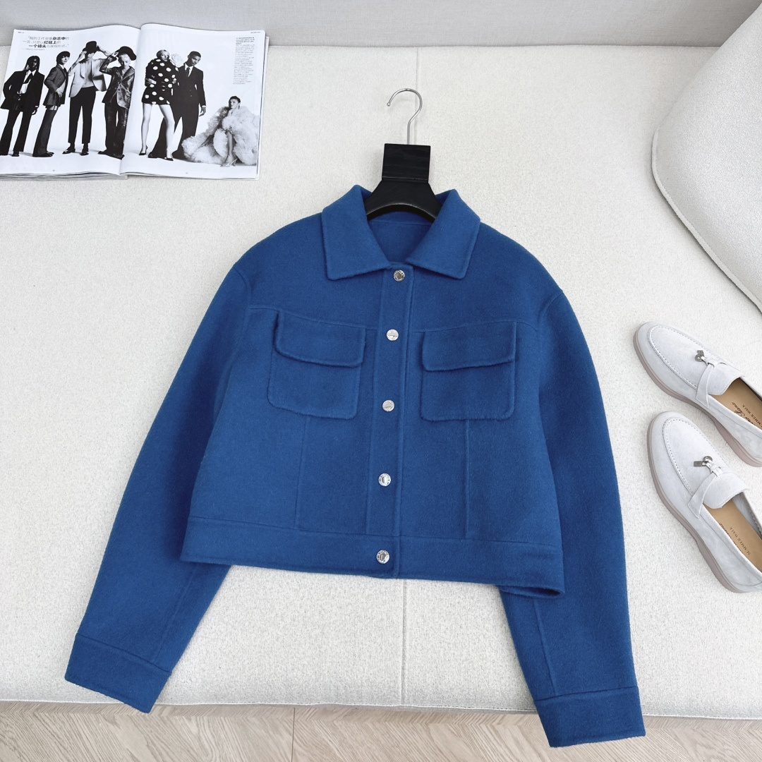独家款～ Her 25Ss————秋冬最新款夹克版型羊绒短外套🩵纯手工制作～ 经典H收摆小短款版型优雅帅