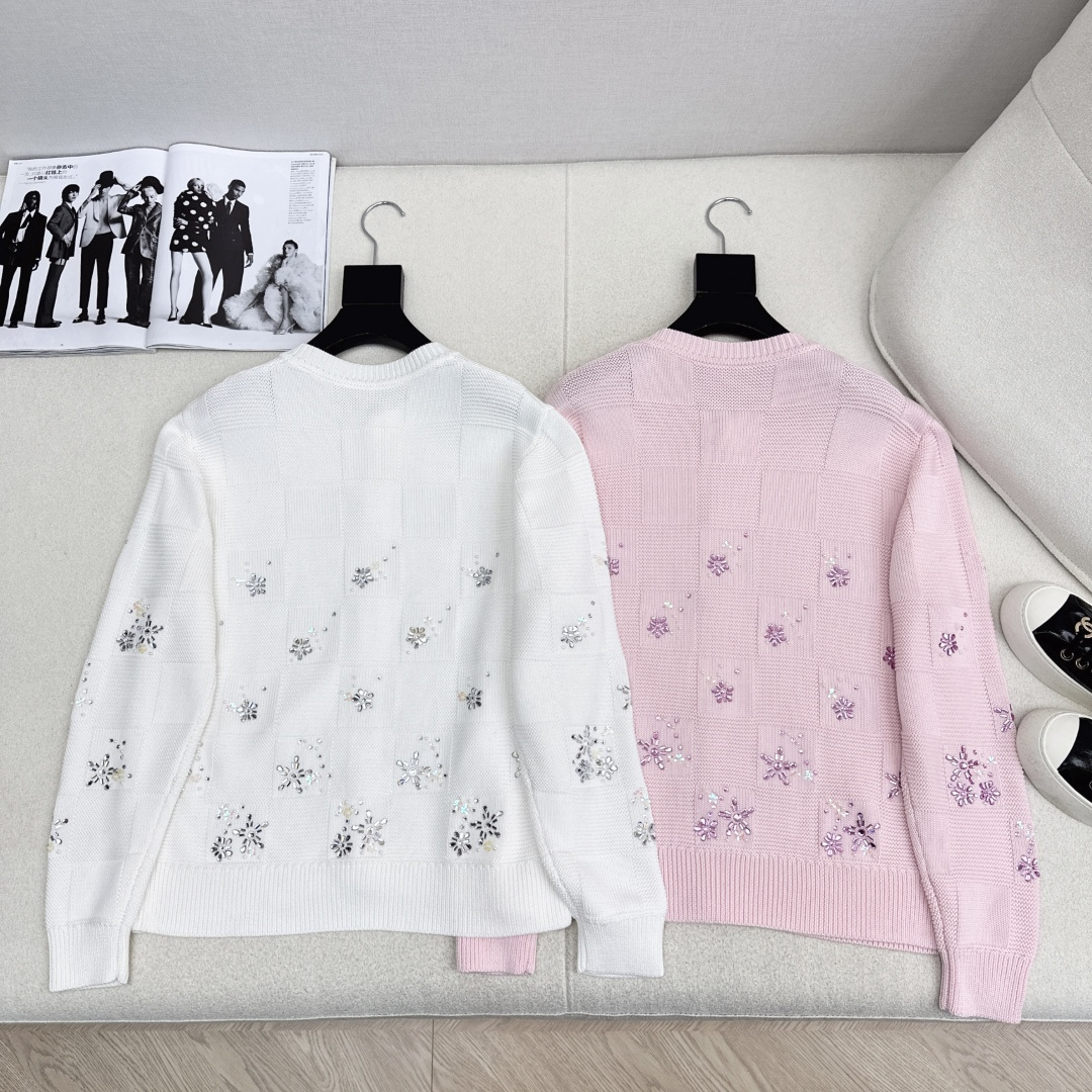 男女同款 25Ss————秋冬最新款联名Nigo系列Monogram花㚏烫钻花重工定珠开衫外套🩷重工定位