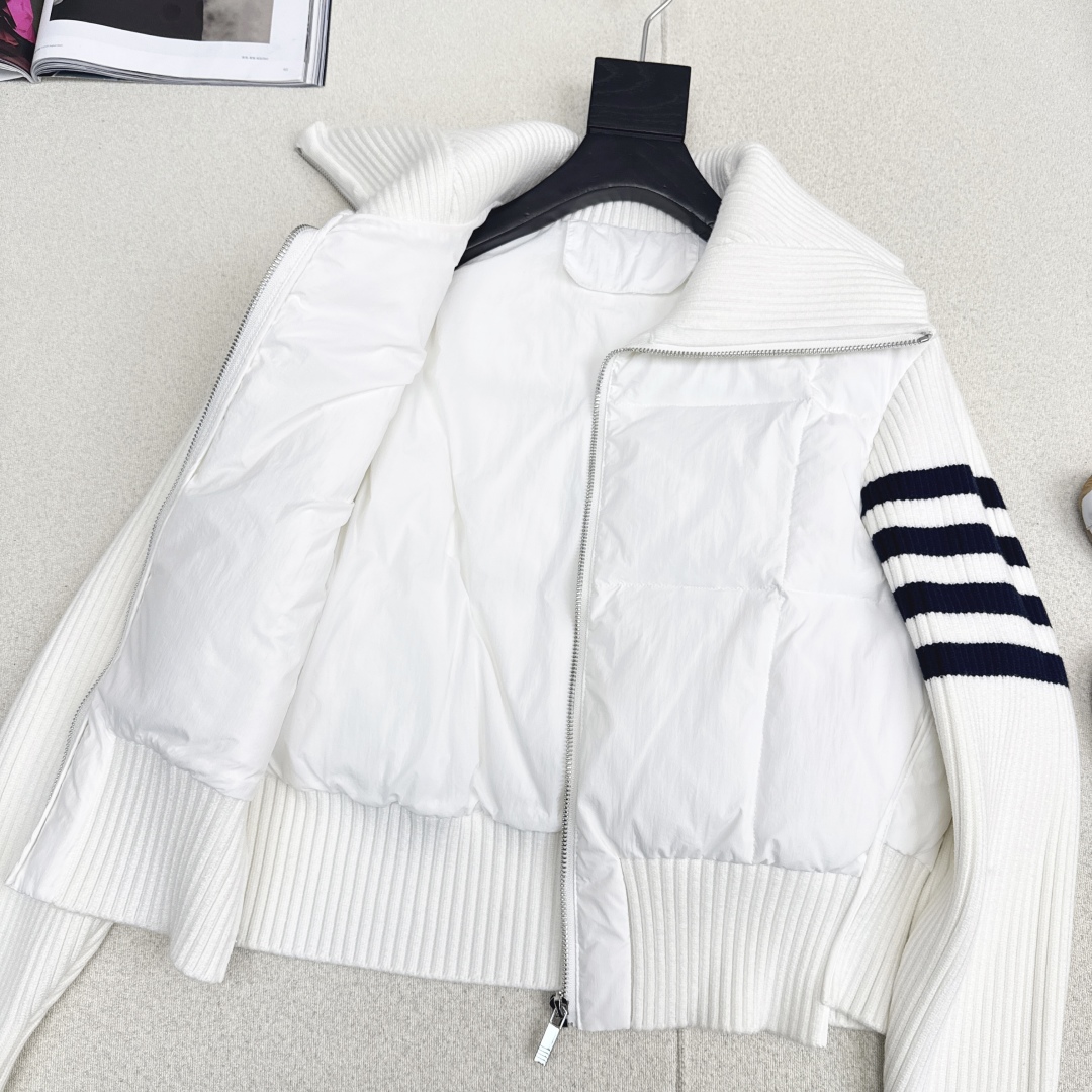 独家款～～TB 25Ss———秋冬最新款羊毛拼接大翻领短款羽绒服🖤国标进口90绒 轻盈舒适自带发热保暖功