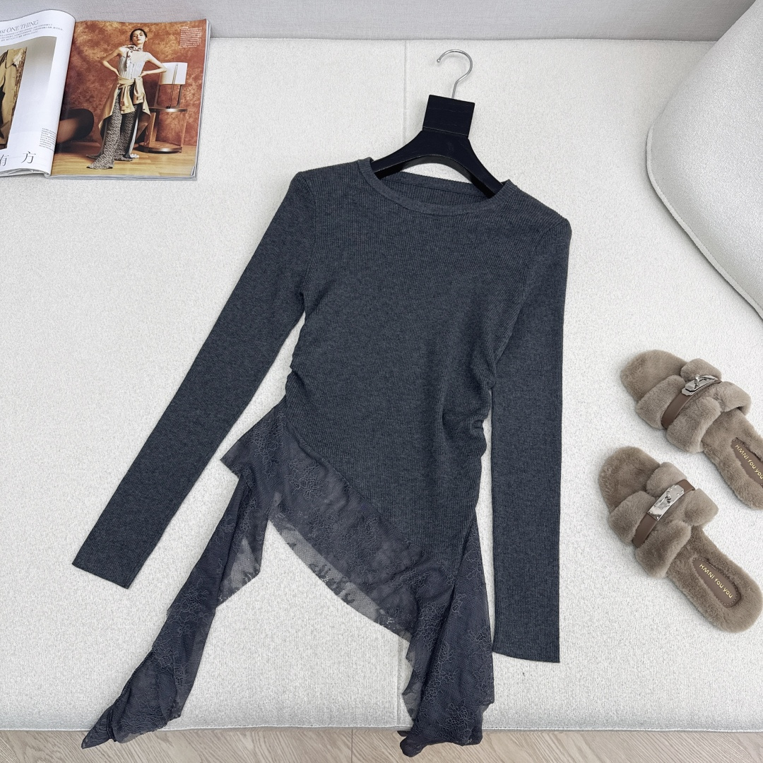 Miu 25Ss————秋冬最新款拼接蕾丝做法长袖针织衫🩶高级感单品 进口机工艺 舒适不易变形 单穿打底