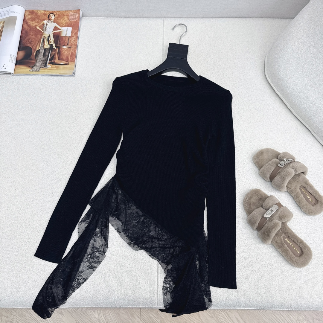 Miu 25Ss————秋冬最新款拼接蕾丝做法长袖针织衫🩶高级感单品 进口机工艺 舒适不易变形 单穿打底