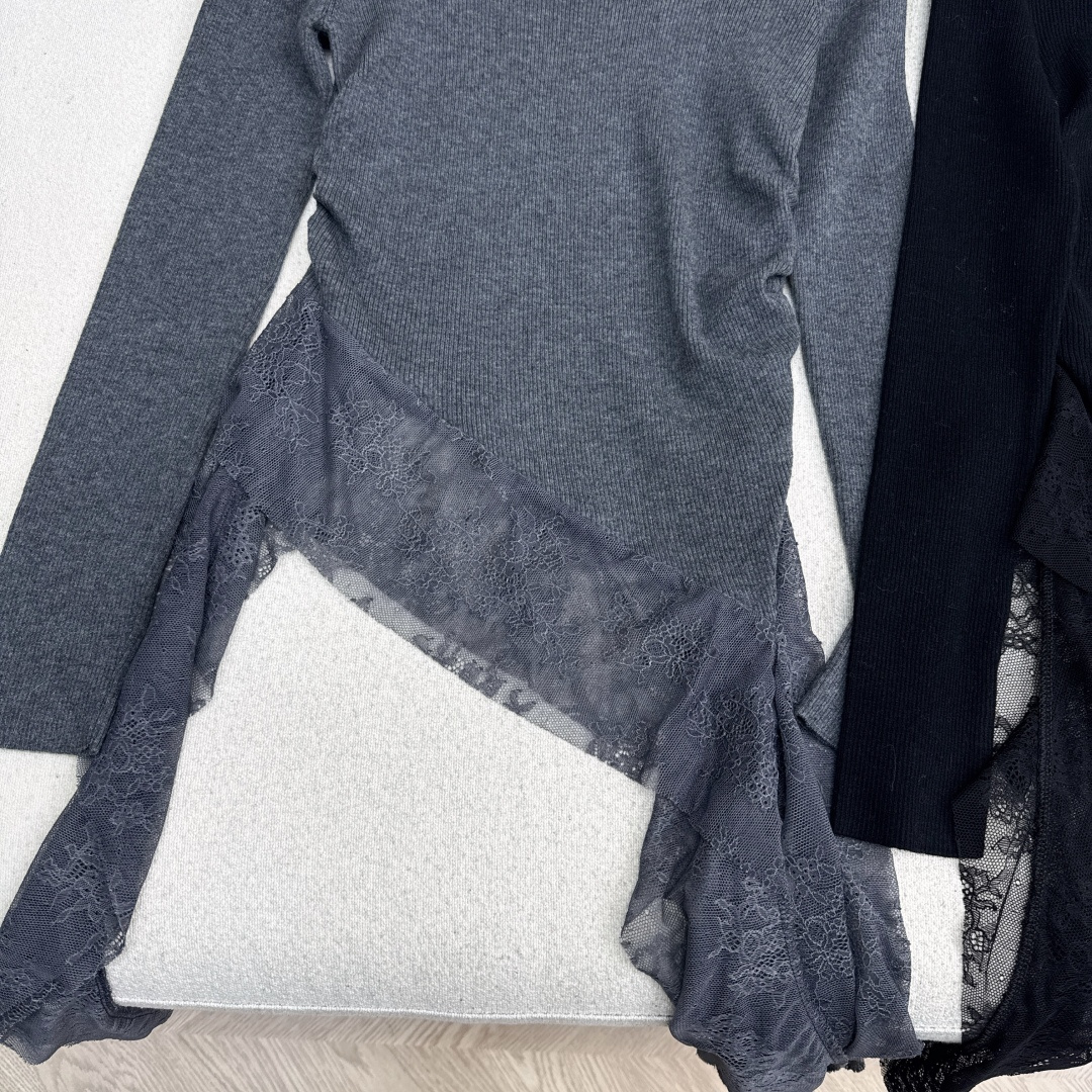 Miu 25Ss————秋冬最新款拼接蕾丝做法长袖针织衫🩶高级感单品 进口机工艺 舒适不易变形 单穿打底